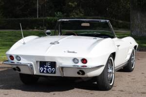 Bild 18/30 von Chevrolet Corvette Sting Ray Convertible (1964)