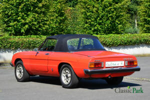 Bild 7/50 von Alfa Romeo 2000 Spider Veloce (1981)