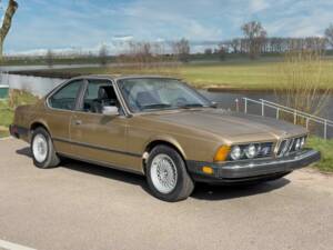 Afbeelding 1/8 van BMW 633 CSi (1981)