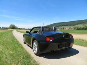 Bild 2/18 von BMW Z4 3.0i (2004)