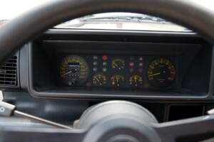 Image 34/47 of Lancia Delta HF Integrale (1988)