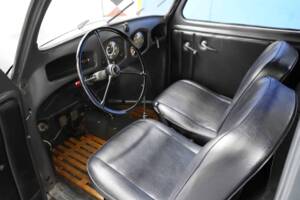 Image 2/8 of Volkswagen KdF - Kommandeurswagen (1943)