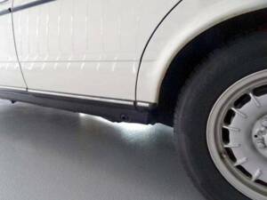 Image 16/19 of Mercedes-Benz 200 (1981)