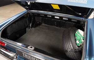 Bild 16/34 von Mercedes-Benz 250 SE (1966)