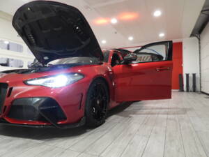 Afbeelding 12/15 van Alfa Romeo Giulia GTAm (2021)
