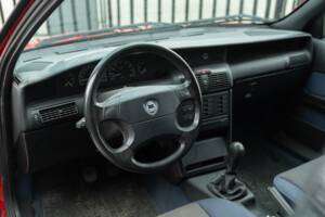 Image 23/38 of Lancia Delta HPE 1.6 16v (1998)