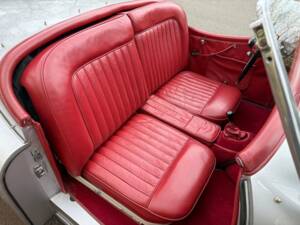 Image 39/50 of Jaguar XK 120 OTS (1953)