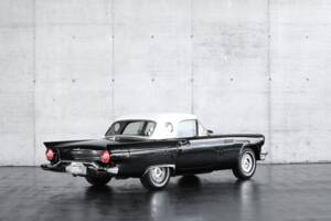 Immagine 6/50 di Ford Thunderbird (1957)