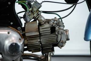 Image 34/50 of Aermacchi Harley-Davidson DUMMY (1971)