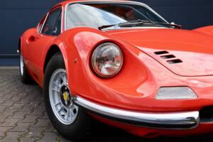 Image 8/35 of Ferrari Dino 246 GT (1972)