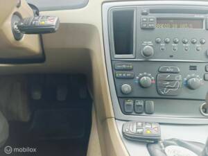 Imagen 22/40 de Volvo V 70 2.4 (2005)