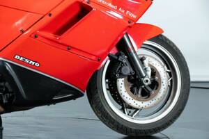 Bild 31/50 von Ducati 750 Paso (1987)