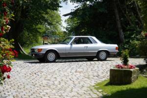 Image 19/27 of Mercedes-Benz 500 SLC (1980)