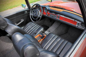 Image 53/70 of Mercedes-Benz 280 SL (1969)