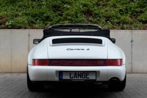 Image 13/60 de Porsche 911 Carrera 2 (1991)