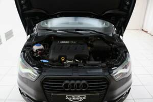 Image 15/16 de Audi A1 1.6 TDI (2014)