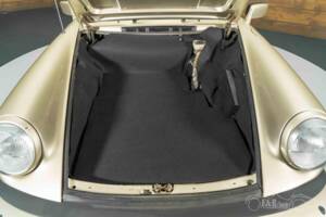 Image 6/19 of Porsche 911 SC 3.0 (1983)