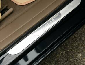 Image 45/50 of Jaguar XJ 8 4.2 (2008)