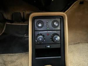 Image 20/50 of Porsche 911 Carrera 3.2 (1987)