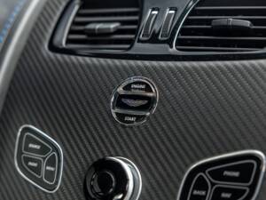 Image 53/65 of Aston Martin Vantage GT8 (2017)