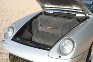 Imagen 44/50 de Porsche 911 Carrera (1996)
