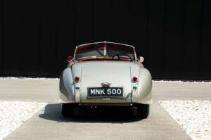 Image 8/12 of Jaguar XK 120 OTS (1951)
