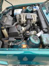 Image 6/6 of BMW 316i Touring (1993)