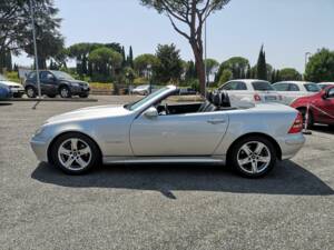 Imagen 27/38 de Mercedes-Benz SLK 200 Kompressor (2002)