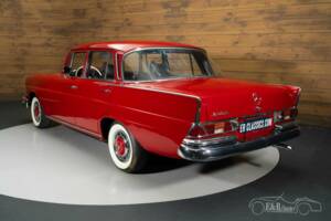 Bild 15/19 von Mercedes-Benz 230 S (1965)