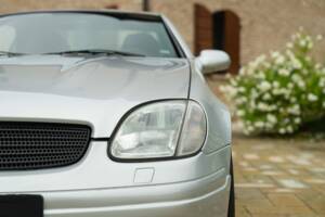 Obraz 24/50 pojazdu Mercedes-Benz SLK 230 Kompressor (1997)