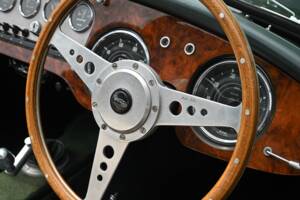 Afbeelding 27/50 van Daimler SP 250 (1963)
