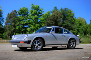 Image 3/42 de Porsche 911 2.7 (1974)