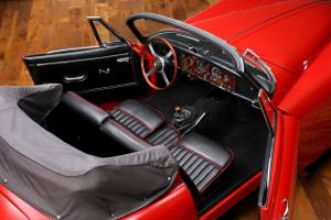 Immagine 16/19 di Jaguar XK 150 DHC (1958)