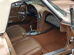 Bild 7/24 von Chevrolet Corvette Sting Ray Convertible (1964)
