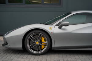 Image 9/50 de Ferrari 488 GTB (2019)