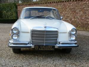 Bild 40/50 von Mercedes-Benz 280 SE 3,5 (1971)