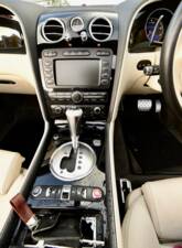 Image 36/50 of Bentley Continental GTC (2011)