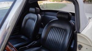 Image 14/58 of Alfa Romeo 2000 Spider Veloce (1977)