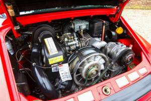 Afbeelding 33/50 van Porsche 911 Carrera 3.2 (1988)