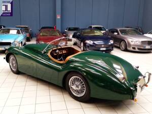 Image 6/57 of Jaguar XK 120 SE OTS (1953)