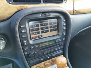 Bild 11/47 von Jaguar S-Type 2.5 V6 (2005)