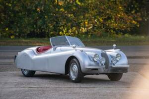 Image 2/20 of Jaguar XK 120 OTS (1950)