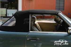 Image 27/75 de Mercedes-Benz 560 SL (1986)