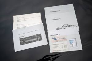 Image 58/83 de Mercedes-Benz E 220 (1996)