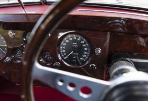 Image 18/34 of Jaguar XK 120 FHC (1952)