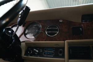 Imagen 50/50 de Rolls-Royce Silver Spur (1986)