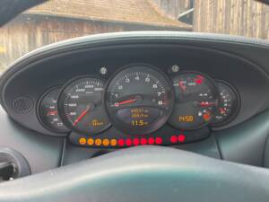 Bild 25/50 von Porsche 911 Carrera (2003)