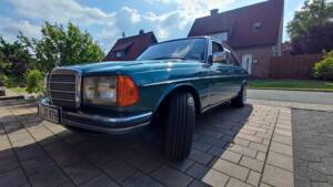 Immagine 40/45 di Mercedes-Benz 280 E (1980)