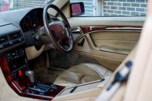 Image 22/44 de Mercedes-Benz SL 320 (1996)