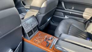 Bild 21/23 von Volkswagen Phaeton V10 TDI (2003)